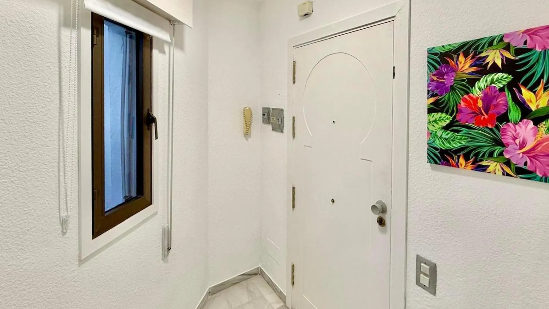Apartment In Roquetas De Mar