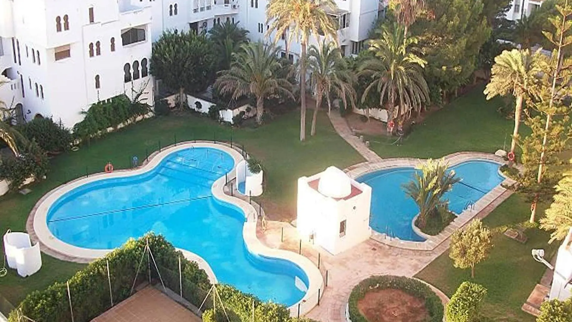 Apartment In Roquetas De Mar